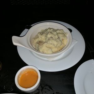 Meet your Posher, Martine